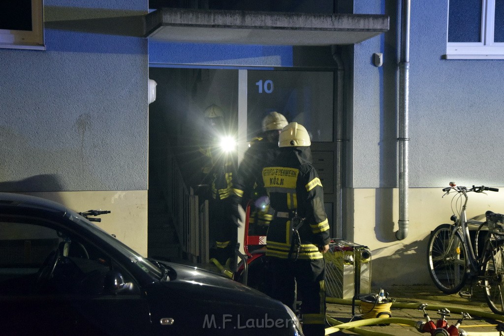 Feuer 2 Y Kellerbrand Koeln Ostheim Ruppinerstr P095.JPG - Miklos Laubert